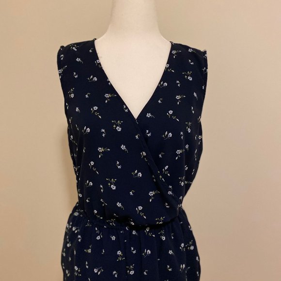 Hollister Floral Romper - Picture 2 of 4